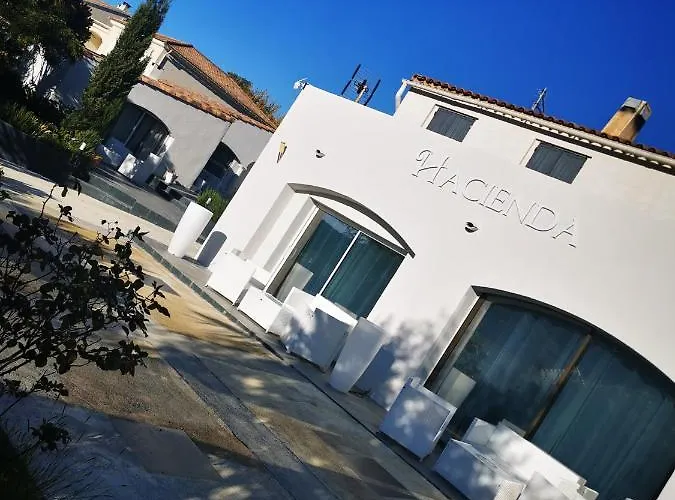 Hacienda La Demeure 招待所 圣弗洛朗