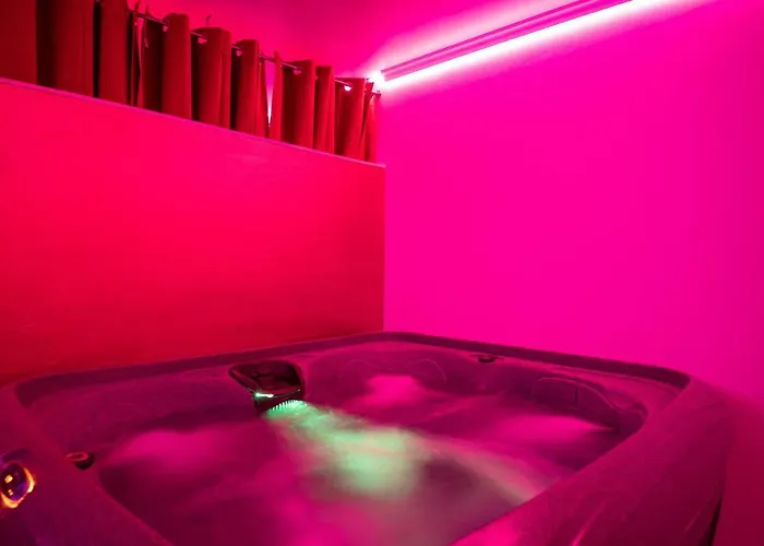 招待所 Hacienda La Demeure 圣弗洛朗